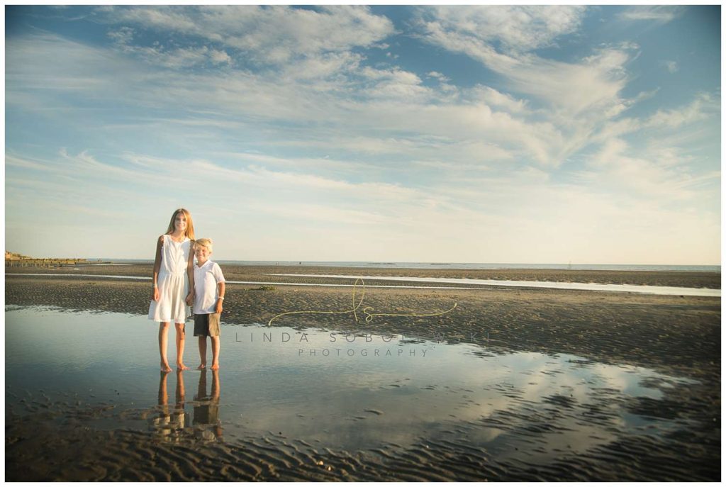 sibling reflection portrait at the beach, old saybrook ct photographer