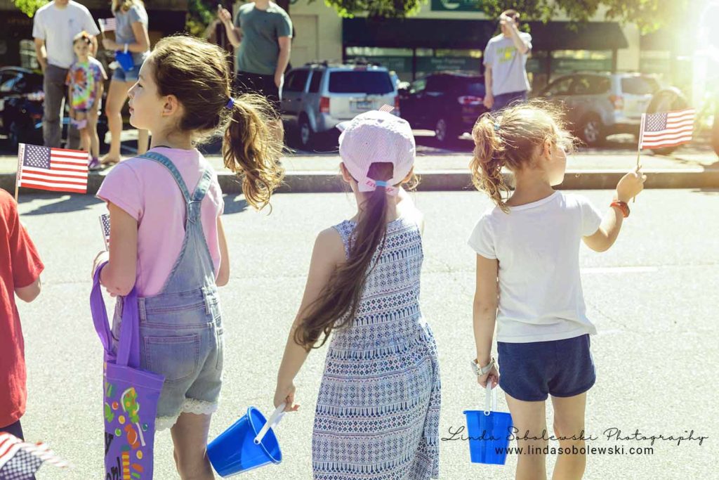 children at a Memorial Day parade, old Saybrook ct photographer, May 2019 personal project