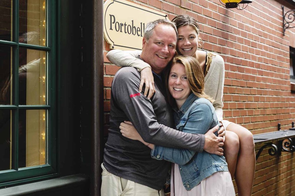 father and his two daughters, old Saybrook family photographer