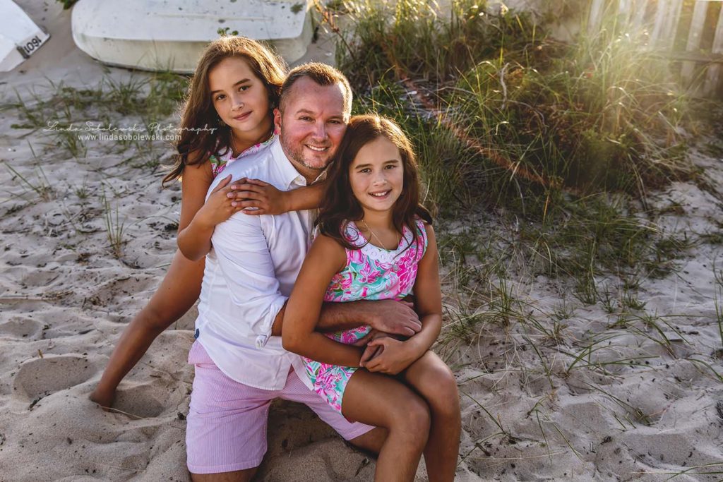 father and his twin daughters at the beach, Westbrook CT lifestyle photographer