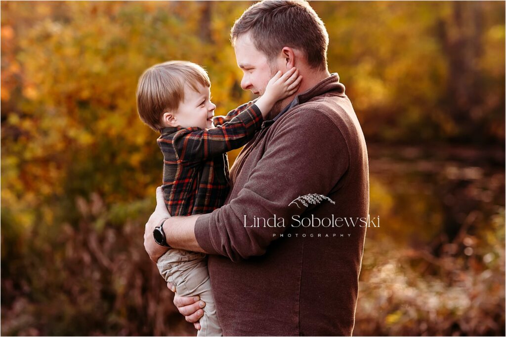 dads hugging their children, Favorite dad images for CT Shoreline family photographe
