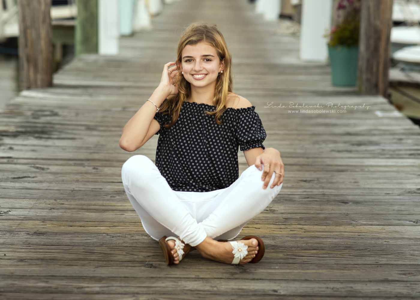 girl in blue top and white jeans, CT High School Senior Photographer