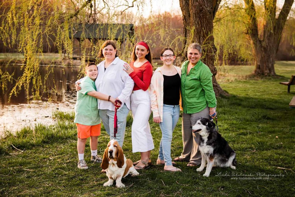 Family of five at a sunny park, Bauer Par Family Session, CT family photographer