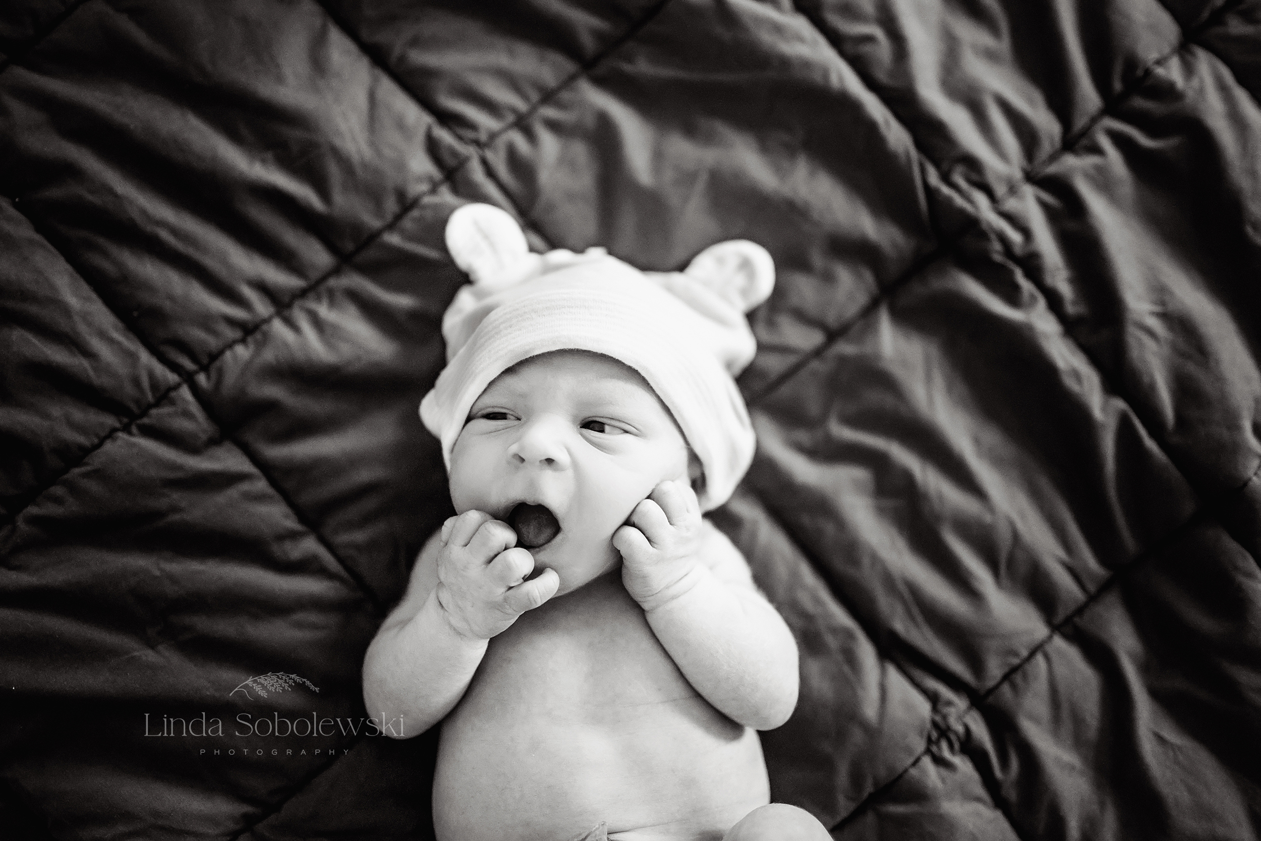 newborn baby wearing a hat, Lyme CT Newborn Photographer