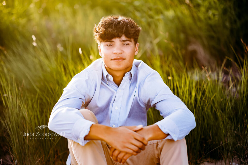 teenage boy in a blue shirt, CT Senior photographer