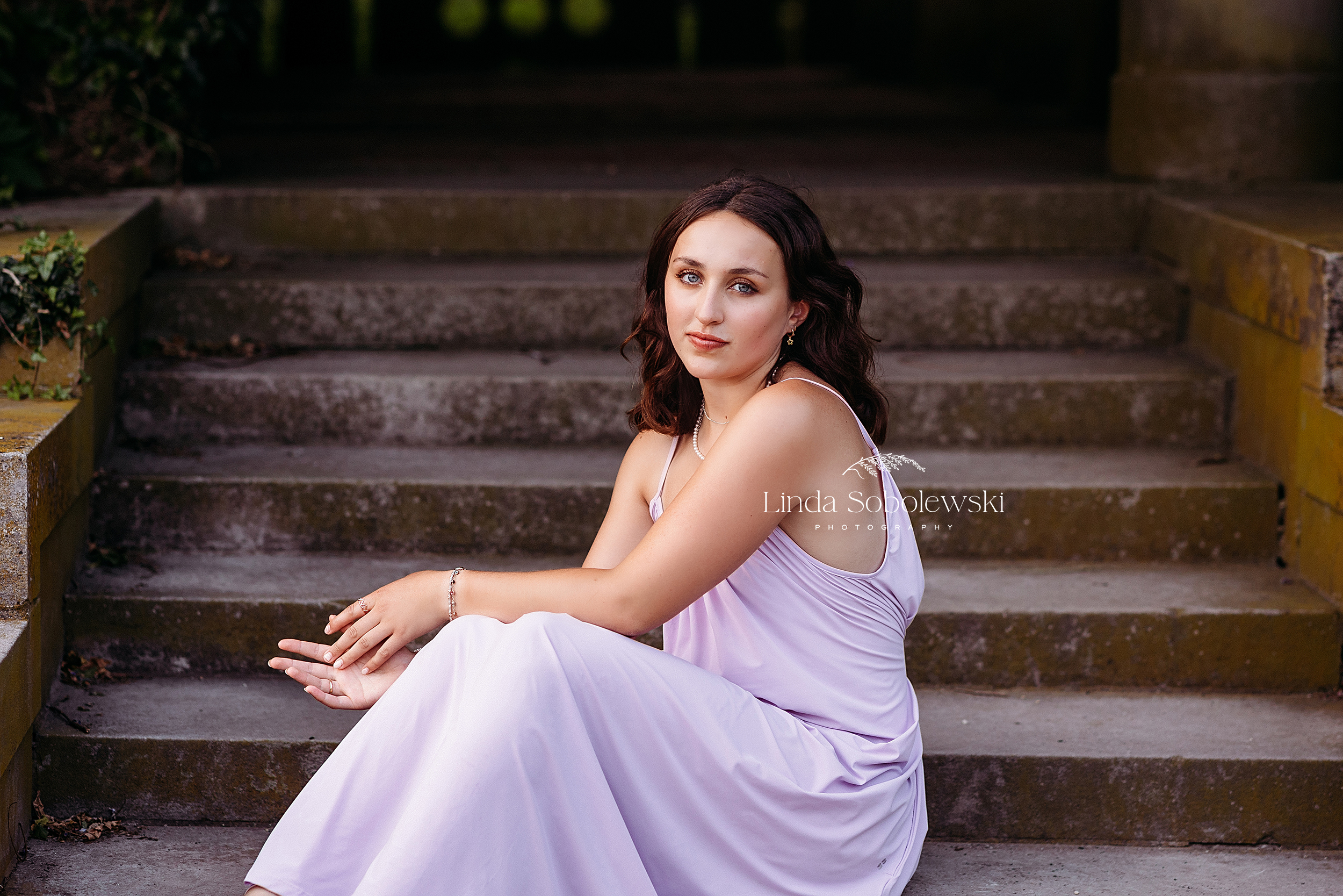beautiful girl in purple dress, Senior photo session at Harkness Park