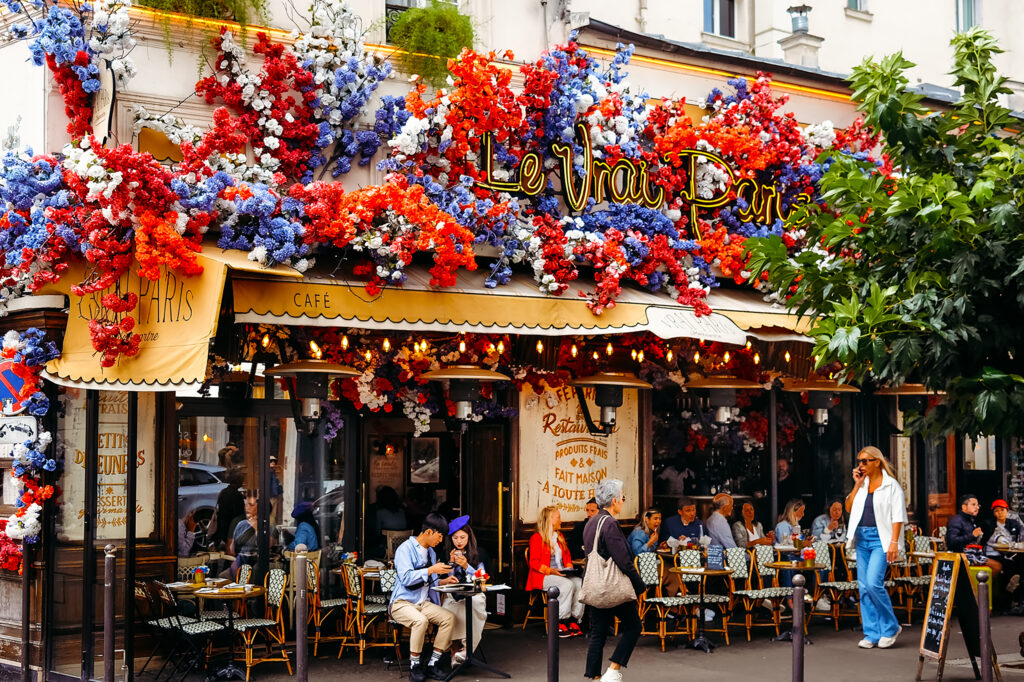 paris cafe with flowers, CT photographer